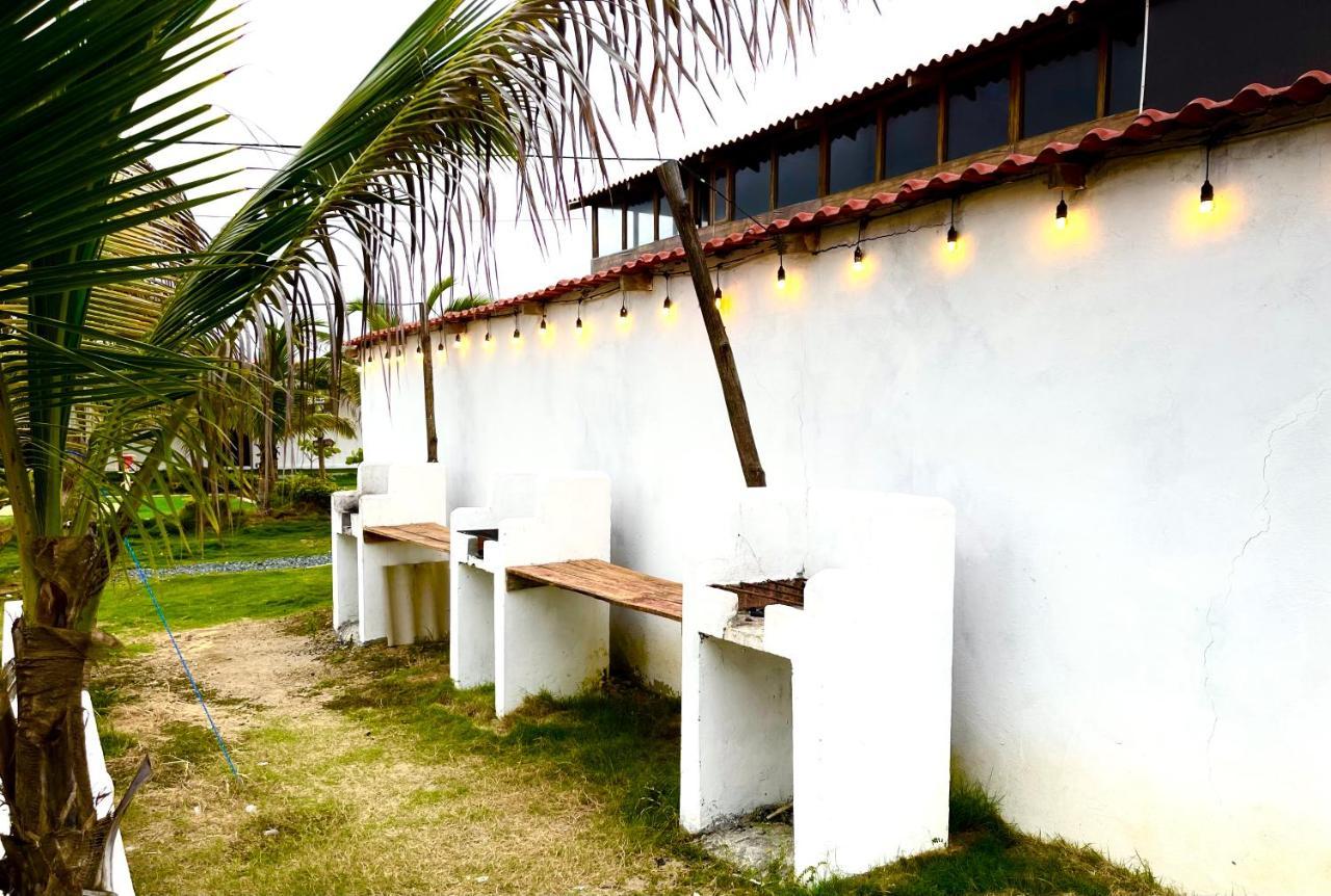 Hostal Tropicoco Hotell Playas Exteriör bild